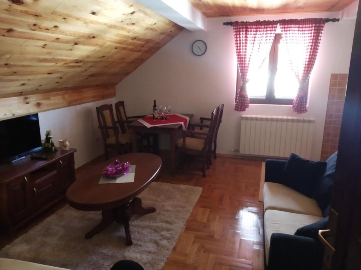 Apartments Radingturs Žabljak エクステリア 写真